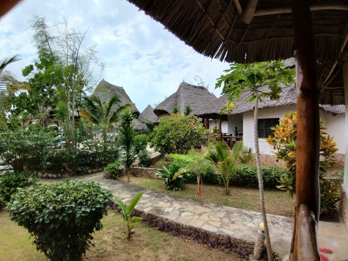 Malaika Beach Villas Малинди Экстерьер фото