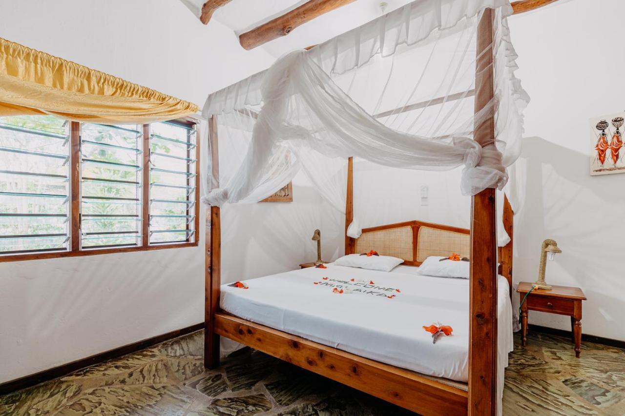 Malaika Beach Villas Малинди Экстерьер фото